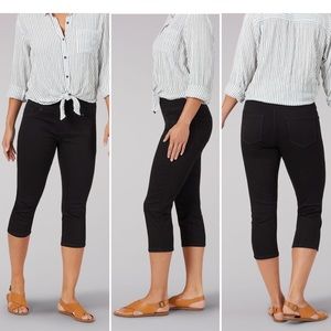 Lee Black SCULPTING SLIM FIT PULL-ON CAPRI